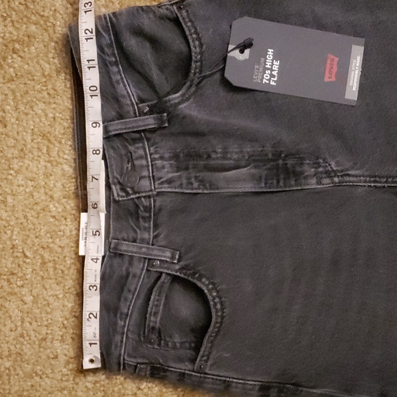 NWT Levi's 70's High Rise Flare Jeans - Picture 9 of 13